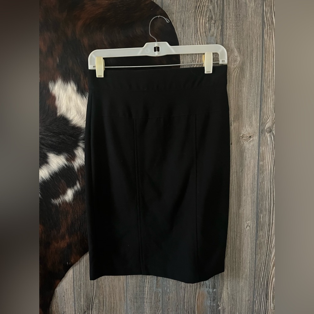 Hollywould size 1 black pencil skirt zip up back EUC super comfortable